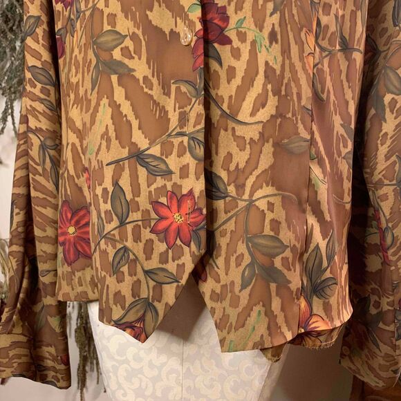 Liz Baker Essentials Plus Size Silk Like Blouse Botanical Pattern 16 - Picture 4 of 12